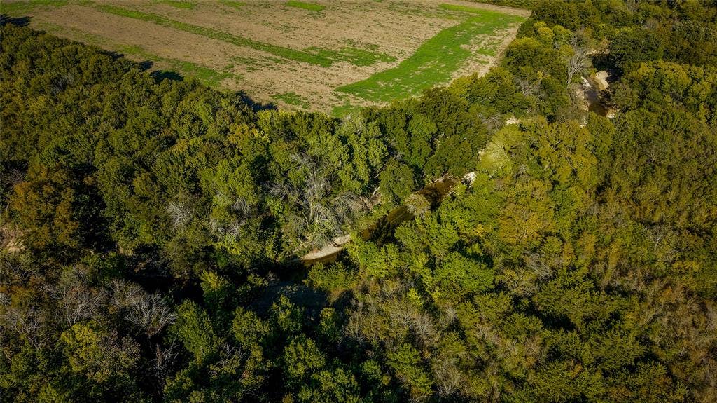 830 Truman Circle, Lancaster, TX 75146 Creek at back of property