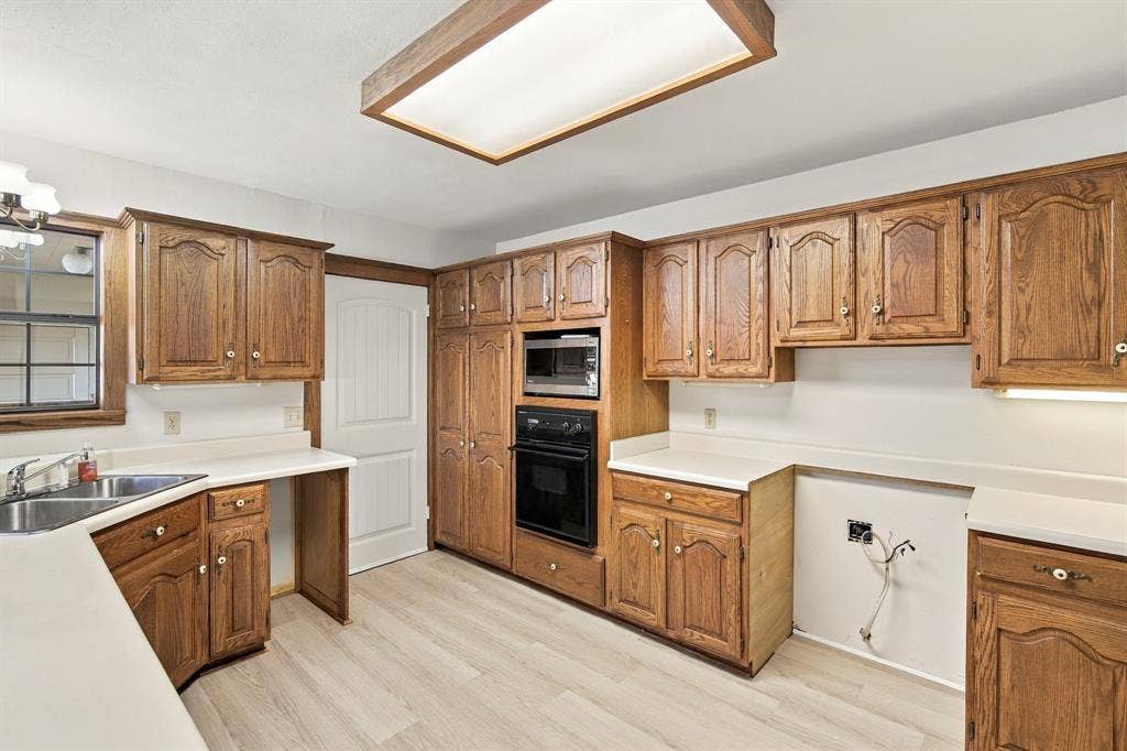 830 Truman Circle, Lancaster, TX 75146 830 Truman Circle, Lancaster, TX 75146