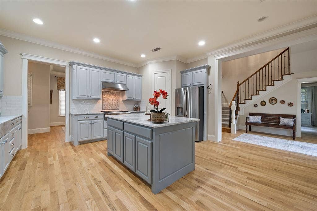 2324 Grassmere Lane, McKinney, TX 75071 2324 Grassmere Lane, McKinney, TX 75071
