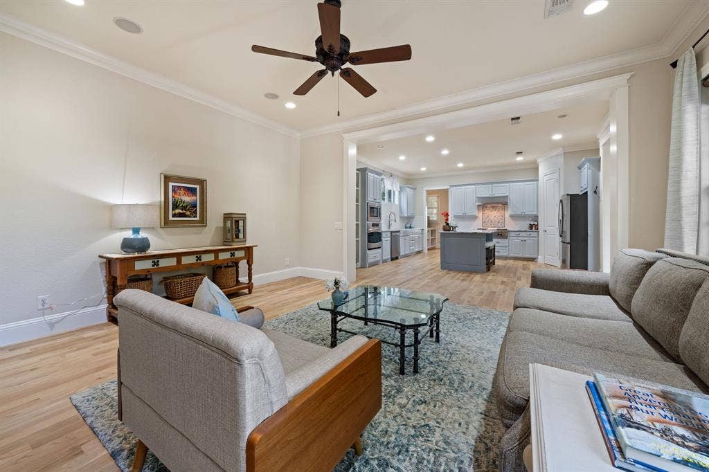 2324 Grassmere Lane, McKinney, TX 75071 2324 Grassmere Lane, McKinney, TX 75071