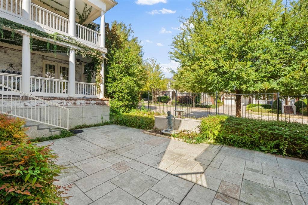 2324 Grassmere Lane, McKinney, TX 75071 2324 Grassmere Lane, McKinney, TX 75071