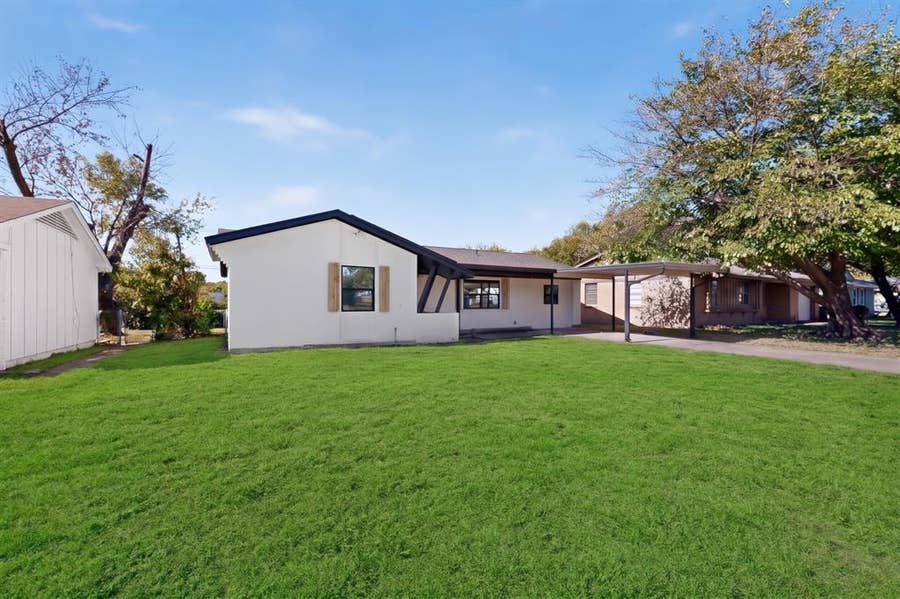 Property photo for 3605 Edgebrook Drive, Mesquite, TX