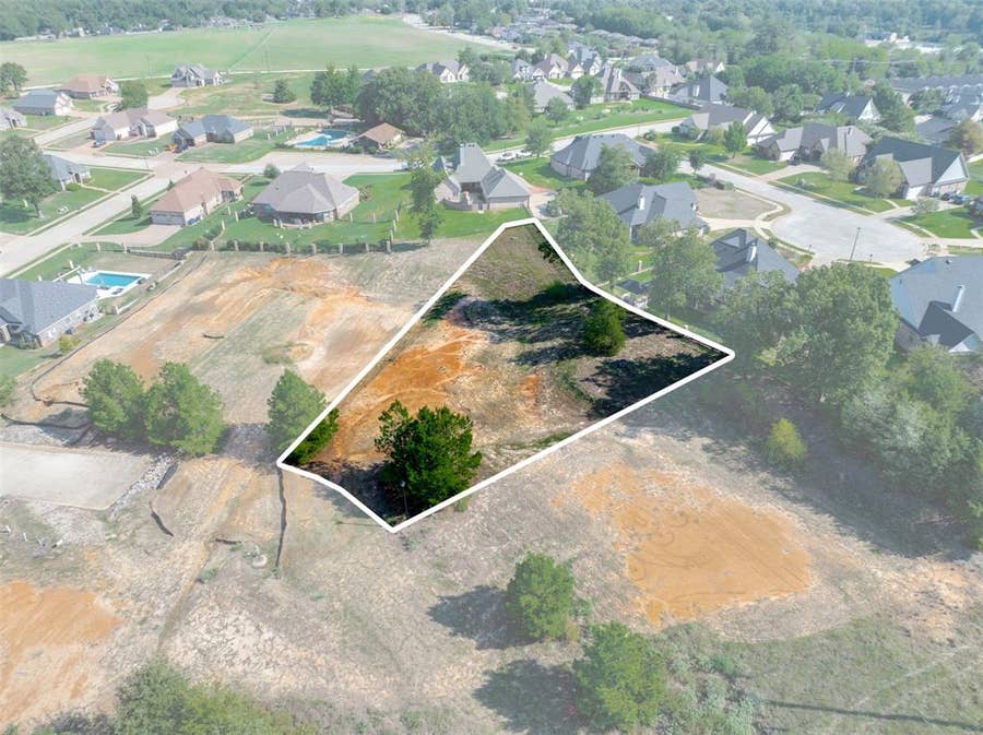 Property photo for 312 Colton Cove, Lindale, TX