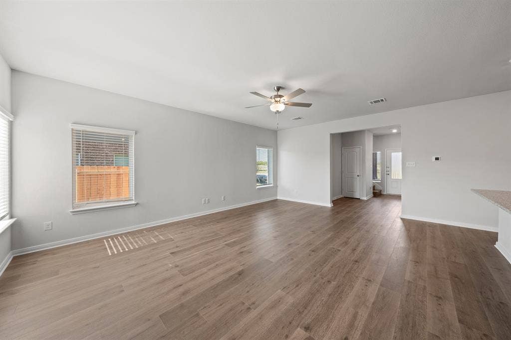 936 Camelia Grove Court, Hutchins, TX 75141 Living area