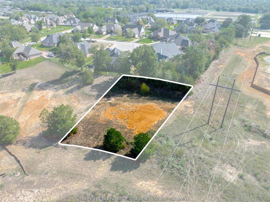Property photo for 316 Colton Cove, Lindale, TX