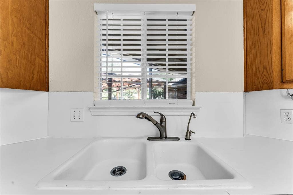 1331 Western Ridge Drive, Waco, TX 76712