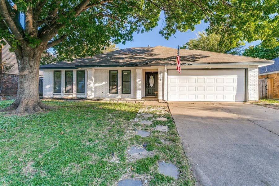 Property photo for 2507 Villanova Street, Arlington, TX