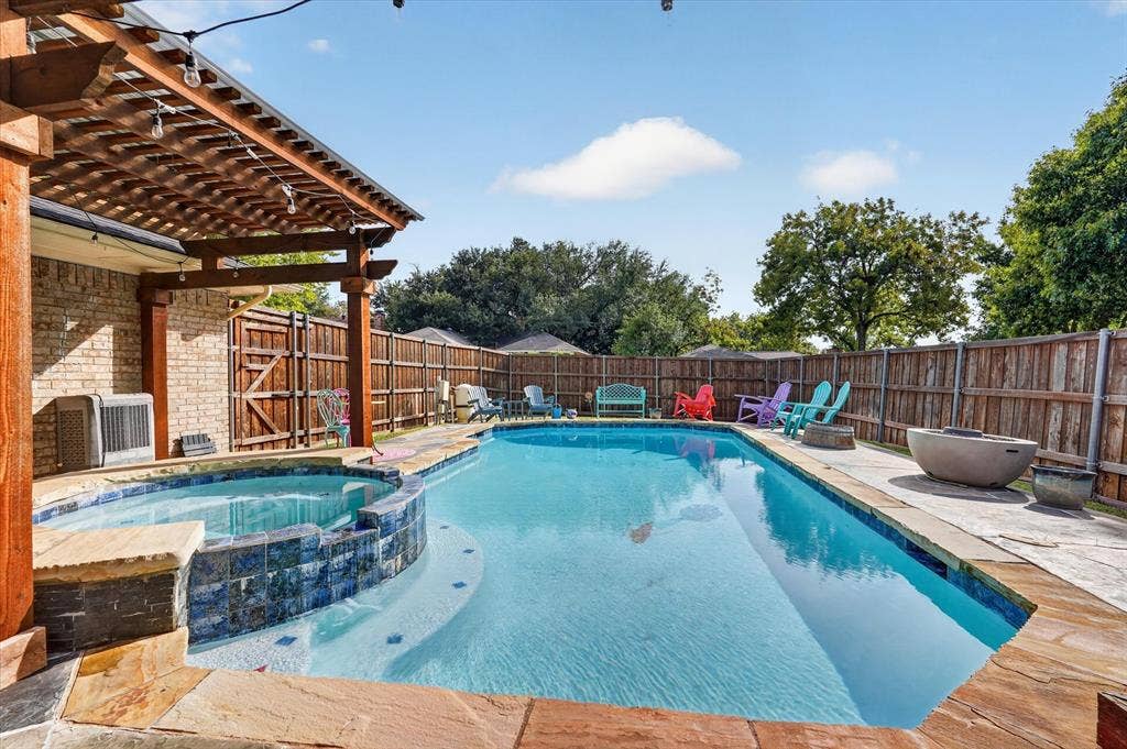 803 Village Green Drive, Rockwall, TX 75087 803 Village Green Drive, Rockwall, TX 75087