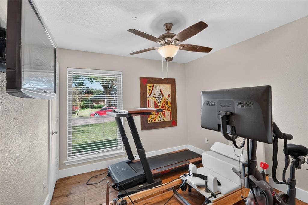 803 Village Green Drive, Rockwall, TX 75087 803 Village Green Drive, Rockwall, TX 75087