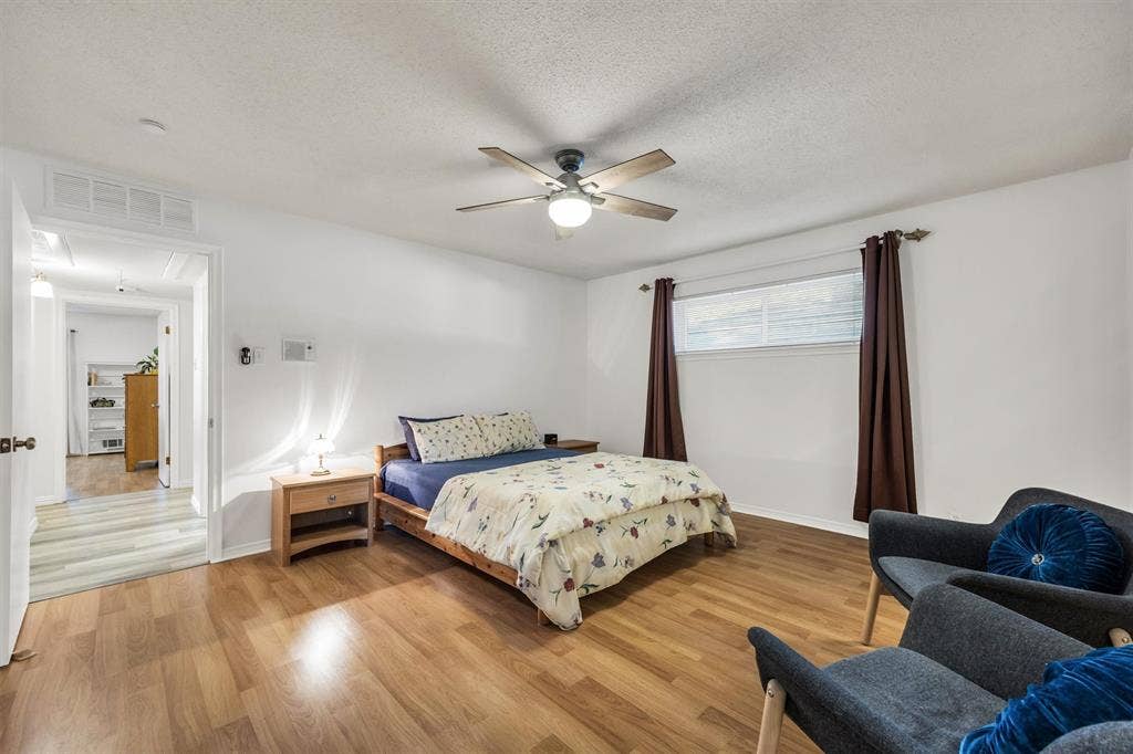 13760 Rolling Hills Lane, Dallas, TX 75240 13760 Rolling Hills Lane, Dallas, TX 75240