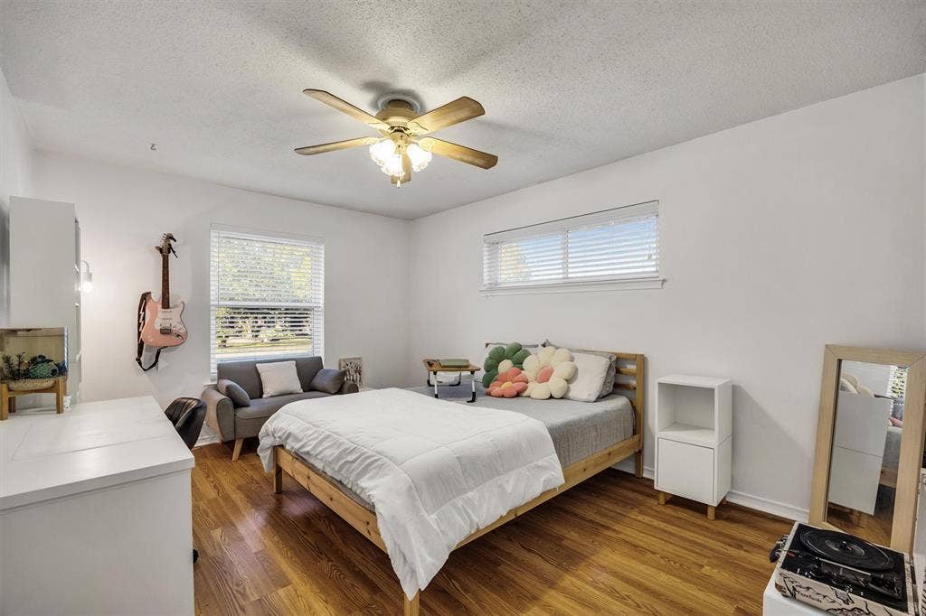 13760 Rolling Hills Lane, Dallas, TX 75240 13760 Rolling Hills Lane, Dallas, TX 75240