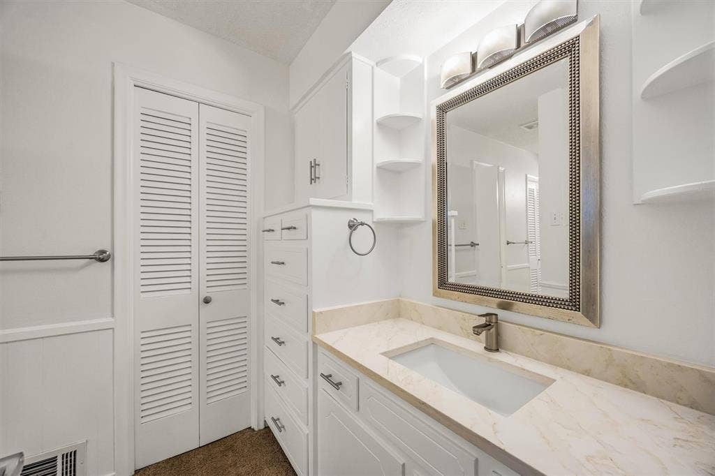 13760 Rolling Hills Lane, Dallas, TX 75240 13760 Rolling Hills Lane, Dallas, TX 75240