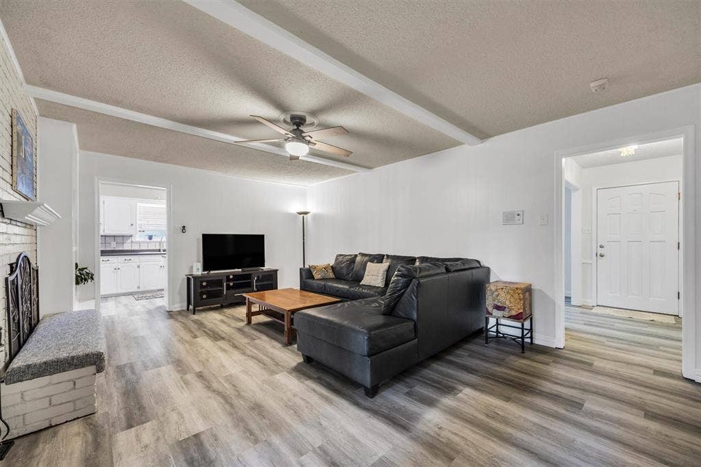 13760 Rolling Hills Lane, Dallas, TX 75240 13760 Rolling Hills Lane, Dallas, TX 75240