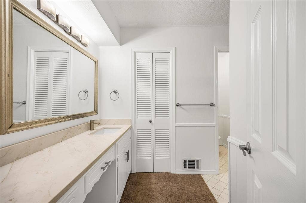 13760 Rolling Hills Lane, Dallas, TX 75240 13760 Rolling Hills Lane, Dallas, TX 75240