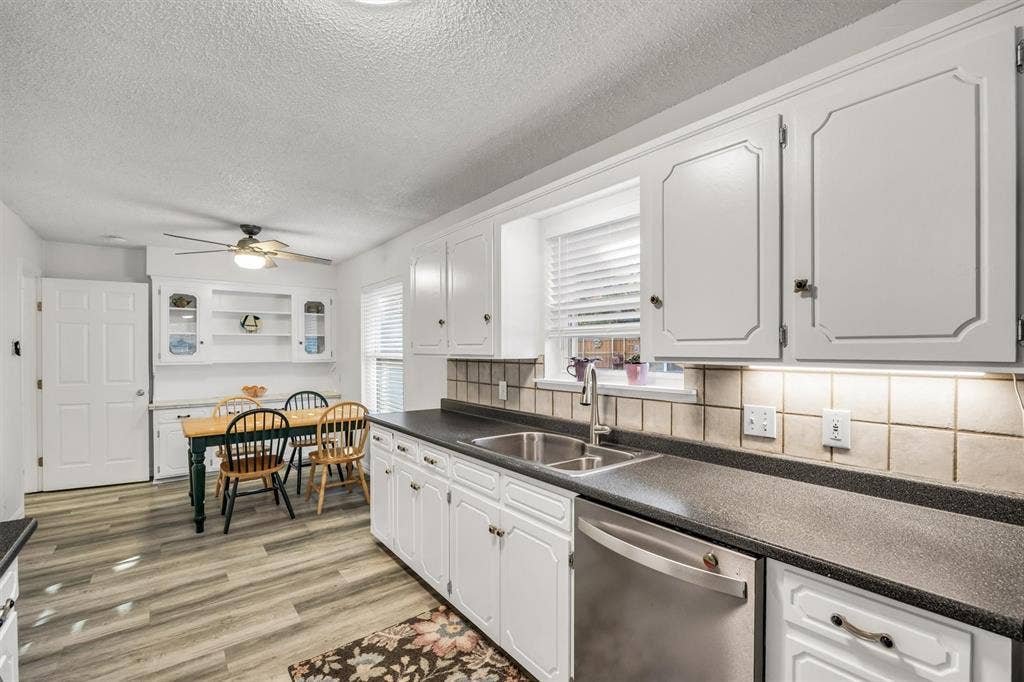 13760 Rolling Hills Lane, Dallas, TX 75240 13760 Rolling Hills Lane, Dallas, TX 75240