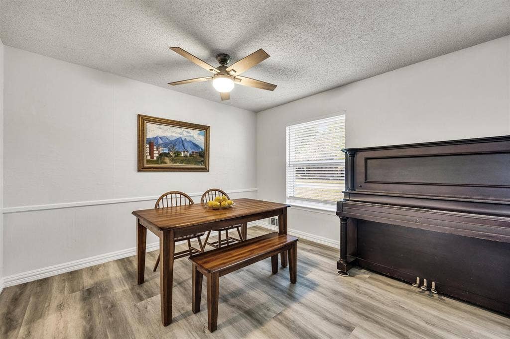 13760 Rolling Hills Lane, Dallas, TX 75240 13760 Rolling Hills Lane, Dallas, TX 75240