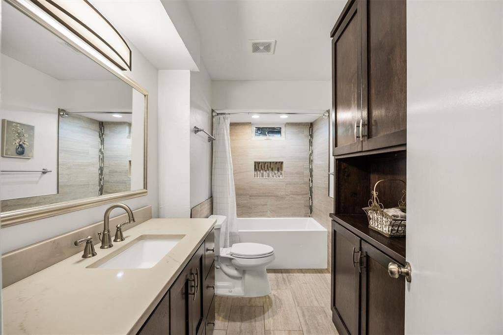 13760 Rolling Hills Lane, Dallas, TX 75240 13760 Rolling Hills Lane, Dallas, TX 75240