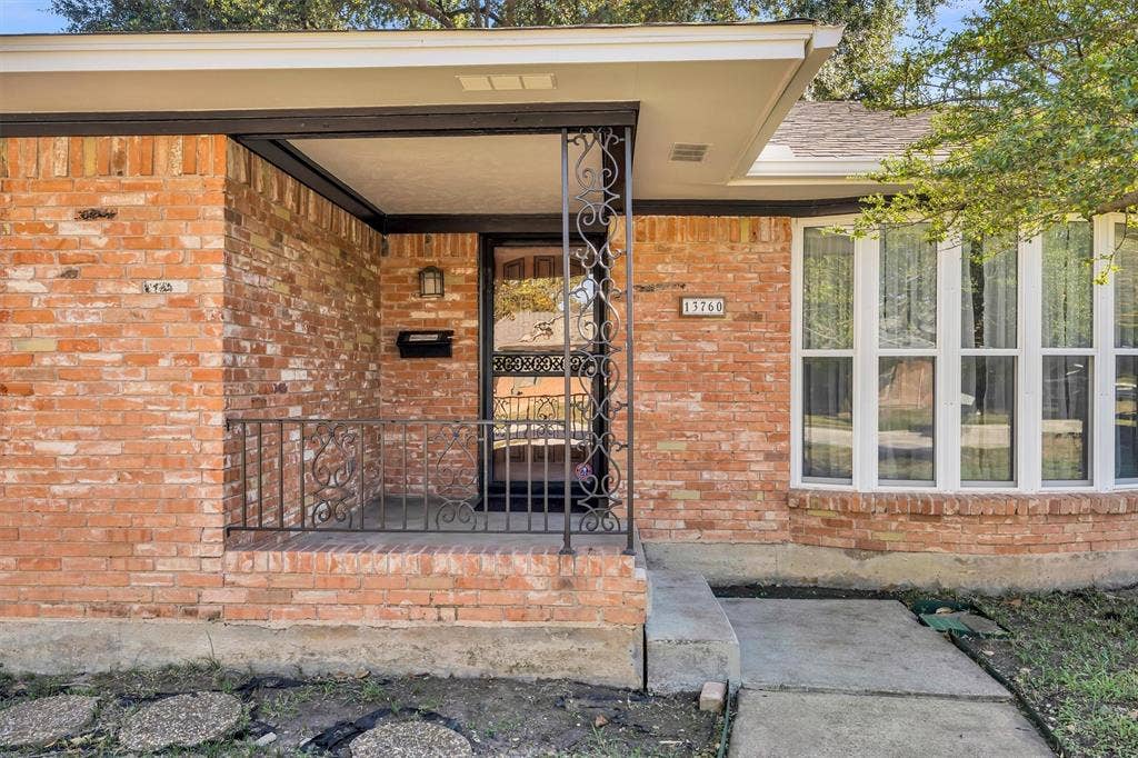 13760 Rolling Hills Lane, Dallas, TX 75240 13760 Rolling Hills Lane, Dallas, TX 75240