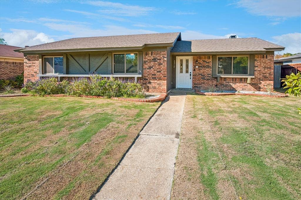 2219 Crockett Drive, Carrollton, TX 75006 2219 Crockett Drive, Carrollton, TX 75006