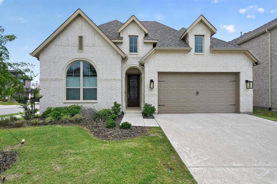 Property photo for 3725 Paradise Way, Sherman, TX