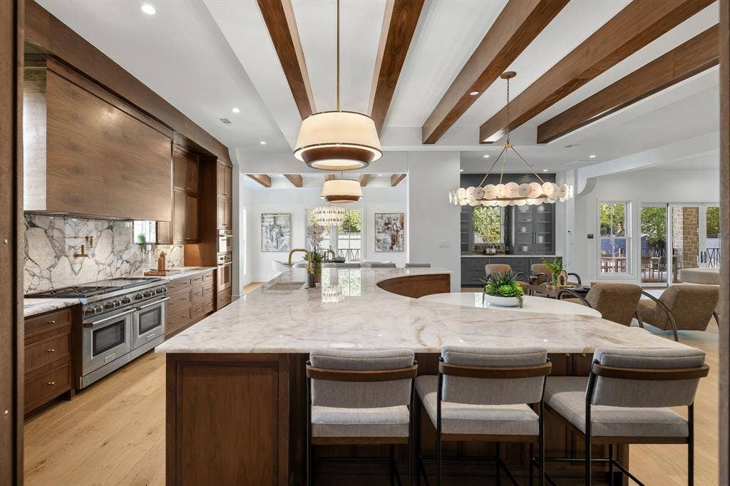 7607 Lavendale Avenue, Dallas, TX 75230