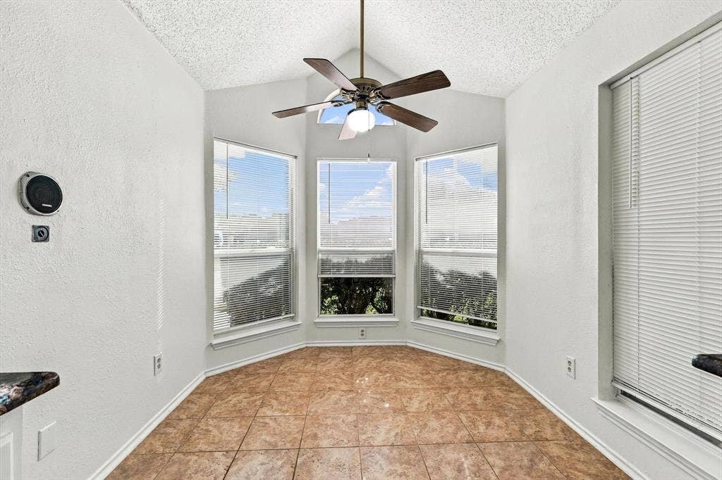 6821 Douglas Creek, Plano, TX 75023 6821 Douglas Creek, Plano, TX 75023
