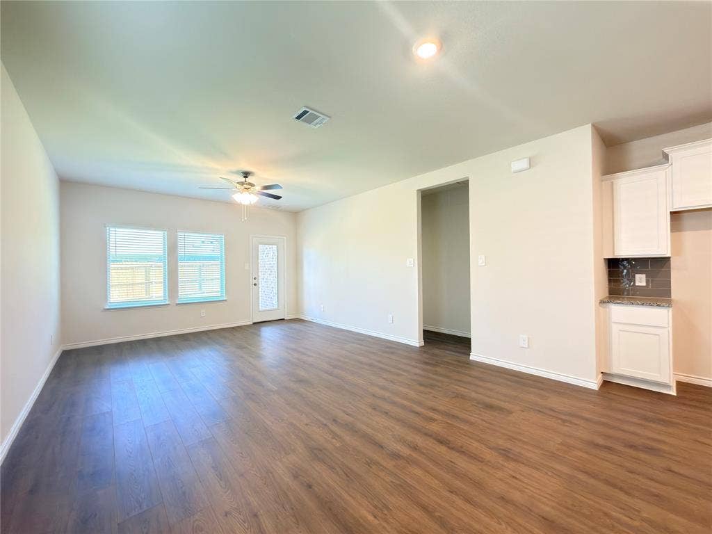 1907 Lostwood Drive, Princeton, TX 75407 1907 Lostwood Drive, Princeton, TX 75407