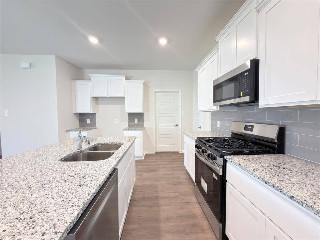 1907 Lostwood Drive, Princeton, TX 75407 1907 Lostwood Drive, Princeton, TX 75407