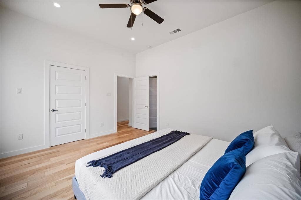1350 Strickland Street, Dallas, TX 75216 1350 Strickland Street, Dallas, TX 75216