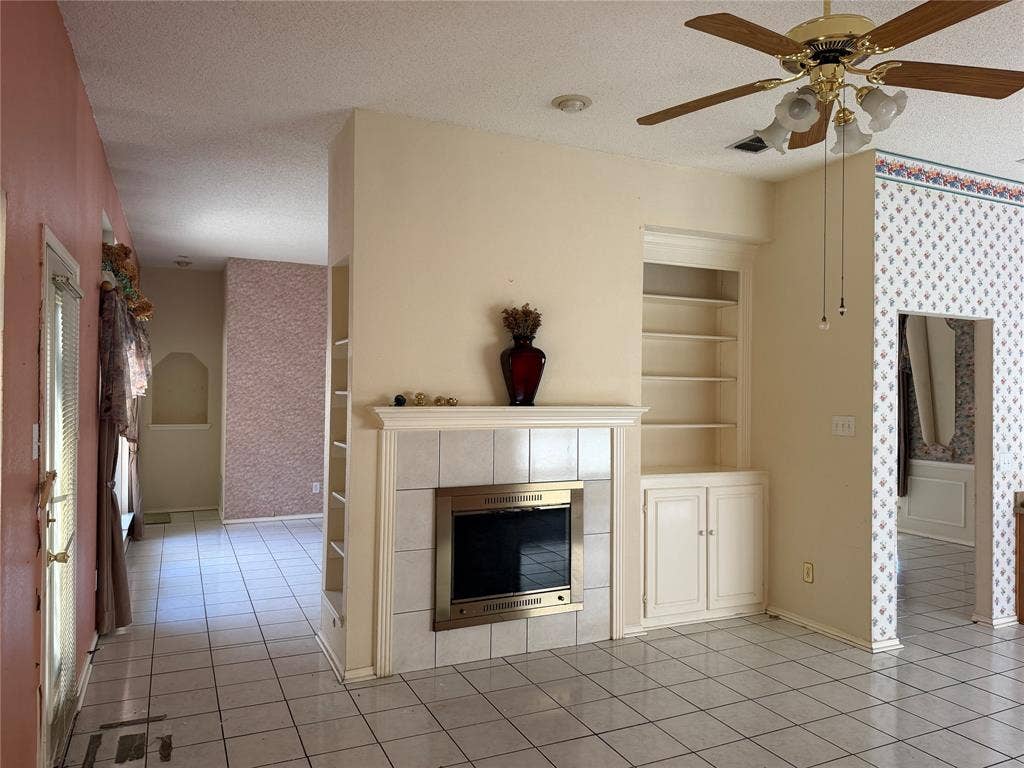 7213 Crabtree Lane, North Richland Hills, TX 76182 7213 Crabtree Lane, North Richland Hills, TX 76182