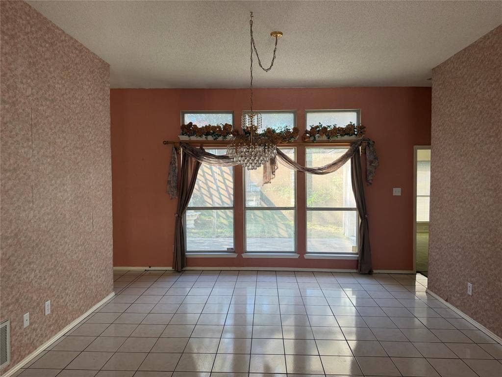 7213 Crabtree Lane, North Richland Hills, TX 76182 7213 Crabtree Lane, North Richland Hills, TX 76182