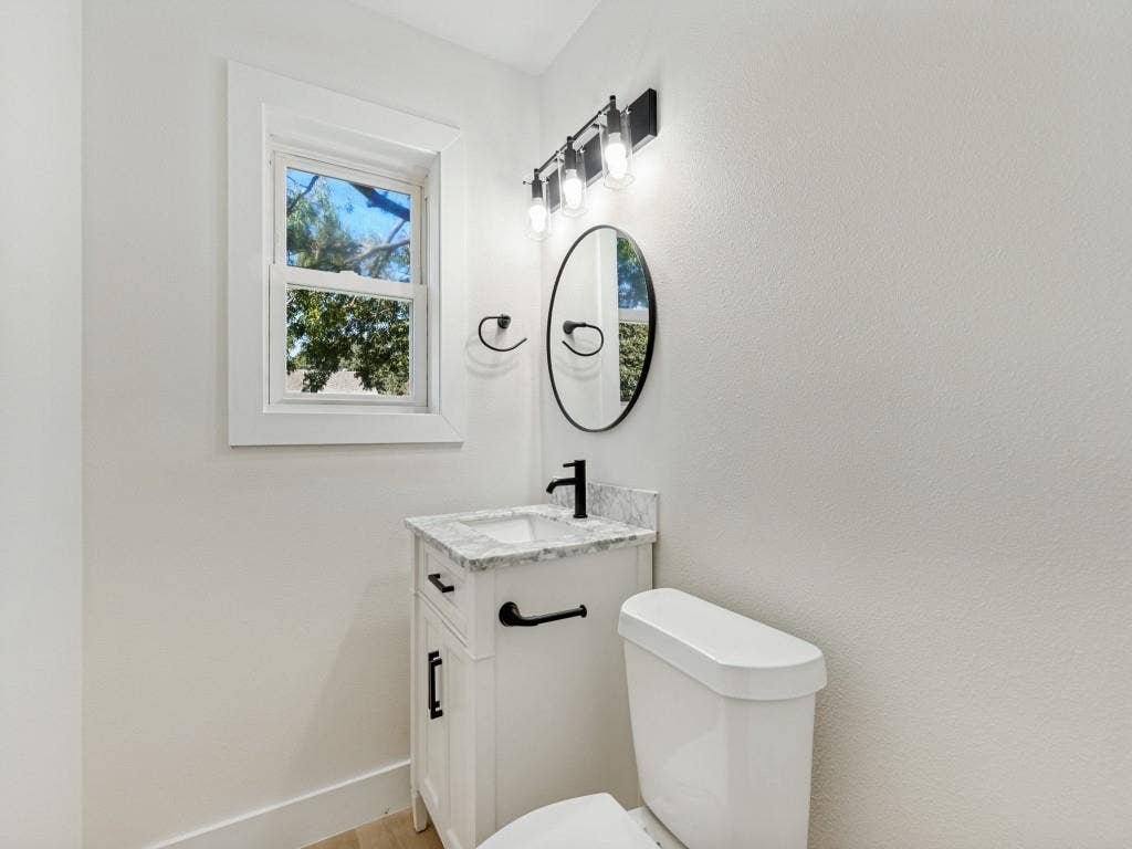 6107 Annapolis Lane, Dallas, TX 75214 6107 Annapolis Lane, Dallas, TX 75214