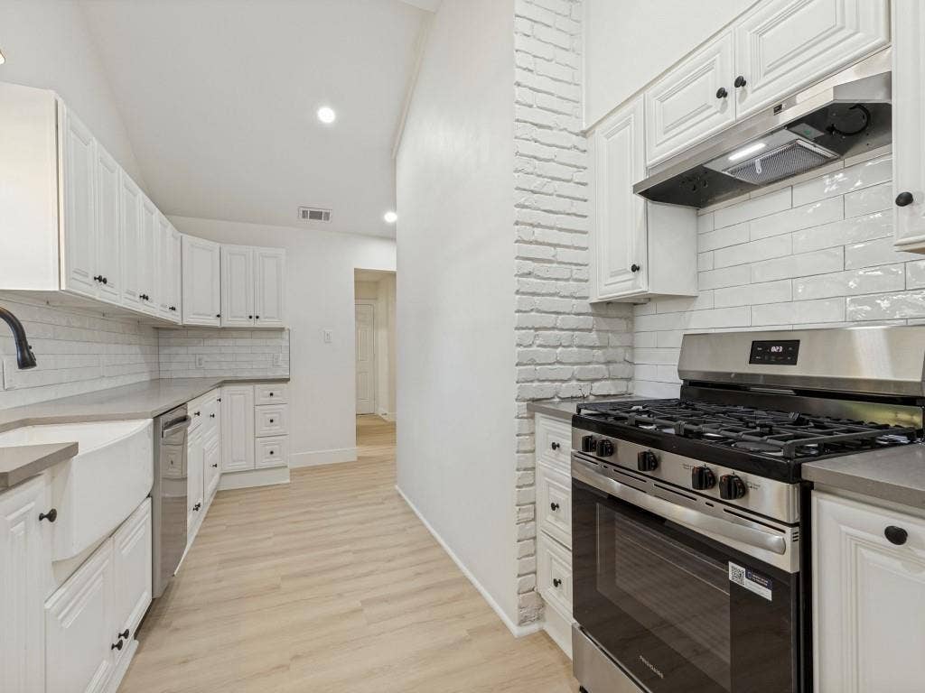 6107 Annapolis Lane, Dallas, TX 75214 6107 Annapolis Lane, Dallas, TX 75214