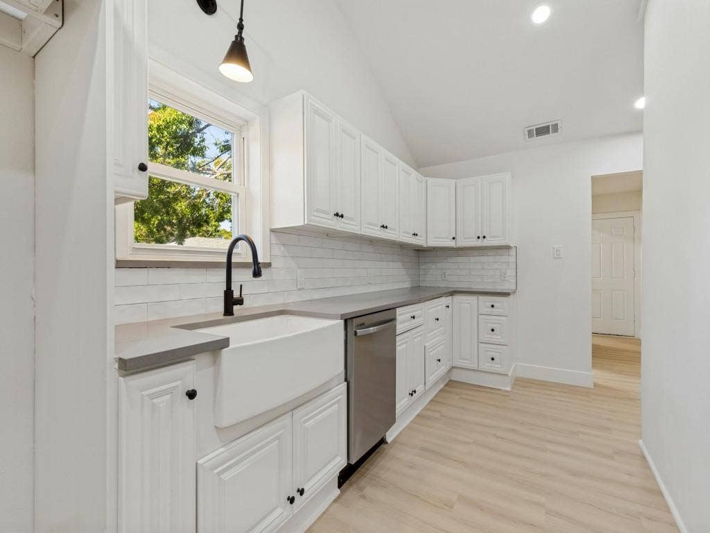 6107 Annapolis Lane, Dallas, TX 75214 6107 Annapolis Lane, Dallas, TX 75214
