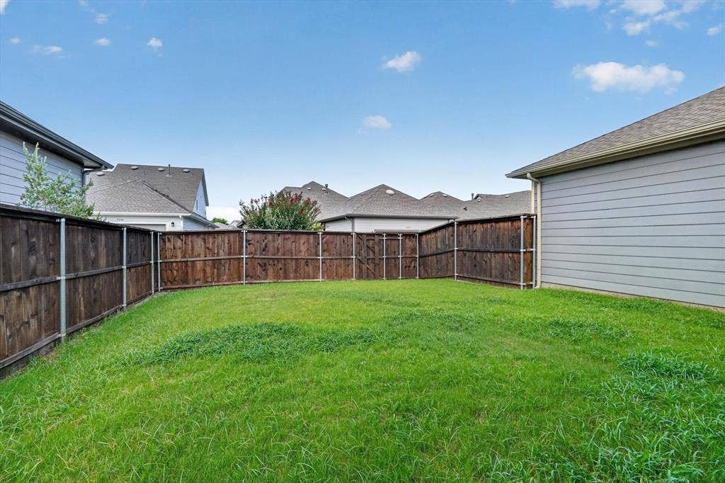 9205 Lamar Street, Rowlett, TX 75089 9205 Lamar Street, Rowlett, TX 75089