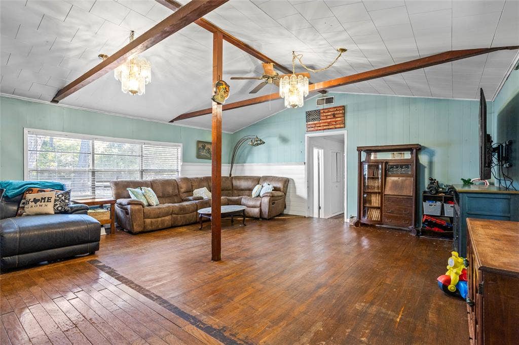 1641 Ben Davis Drive, Garland, TX 75040 1641 Ben Davis Drive, Garland, TX 75040