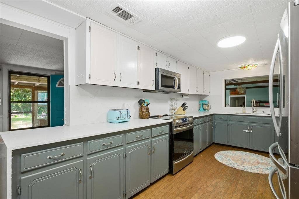 1641 Ben Davis Drive, Garland, TX 75040 1641 Ben Davis Drive, Garland, TX 75040