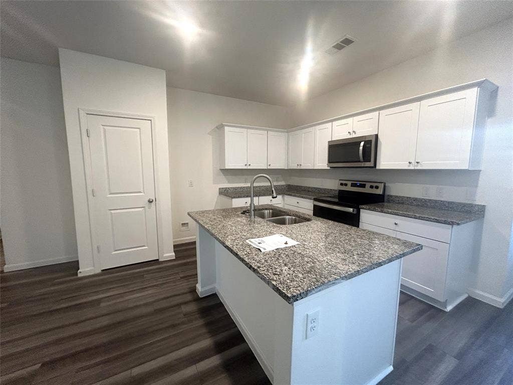 1805 Chapel Hill Road, Princeton, TX 75407 1805 Chapel Hill Road, Princeton, TX 75407