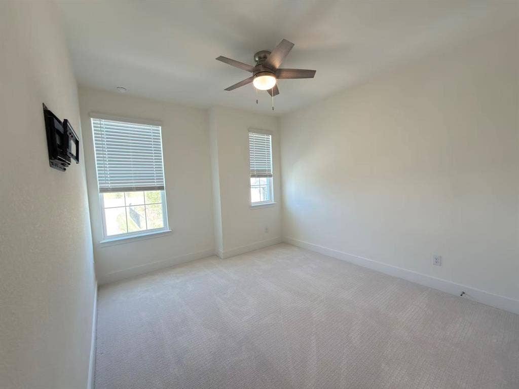7043 Lathrop Lane, Frisco, TX 75033 7043 Lathrop Lane, Frisco, TX 75033