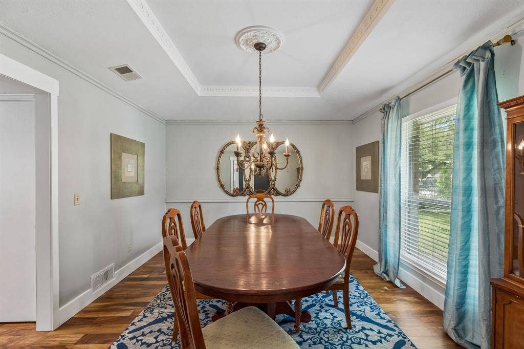 6611 Elvedon Drive, Dallas, TX 75248 6611 Elvedon Drive, Dallas, TX 75248