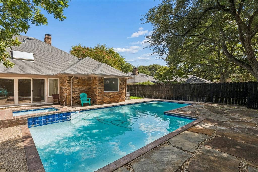 6611 Elvedon Drive, Dallas, TX 75248 6611 Elvedon Drive, Dallas, TX 75248