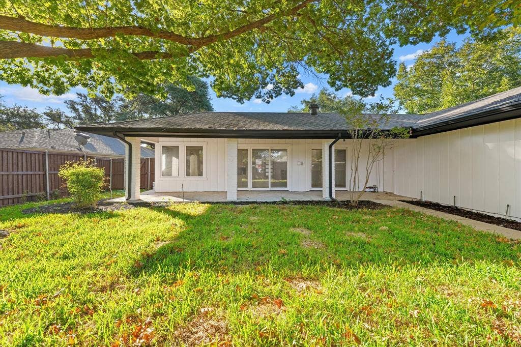 6727 Southpoint Drive, Dallas, TX 75248
