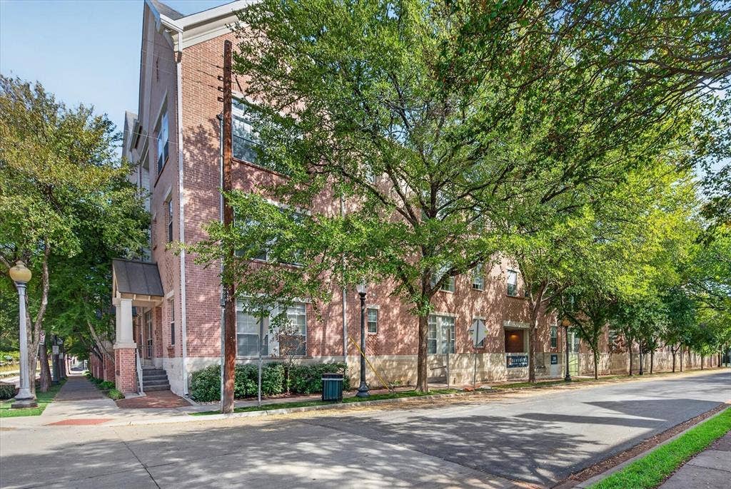 2305 Worthington Street, #202, Dallas, TX 75204 2305 Worthington Street, #202, Dallas, TX 75204