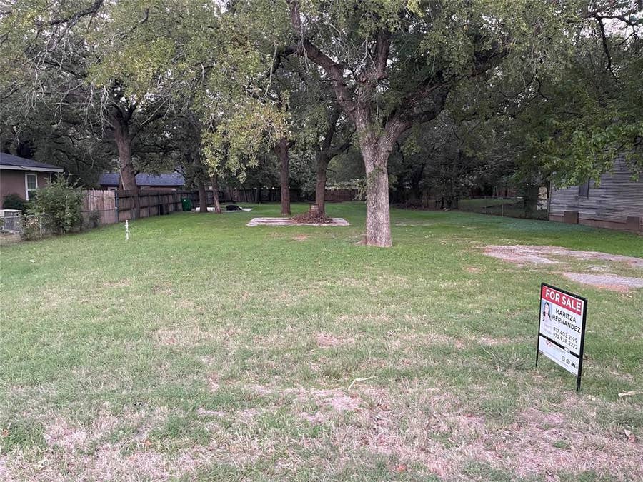 Property photo for 1406 N Business 287, Decatur, TX