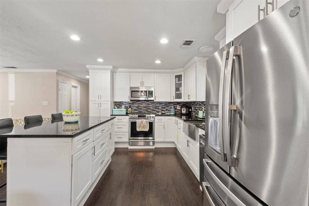 206 Watson Drive, Allen, TX 75002 206 Watson Drive, Allen, TX 75002