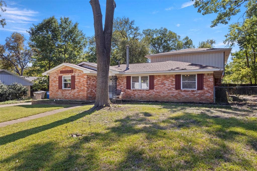 206 Watson Drive, Allen, TX 75002 206 Watson Drive, Allen, TX 75002