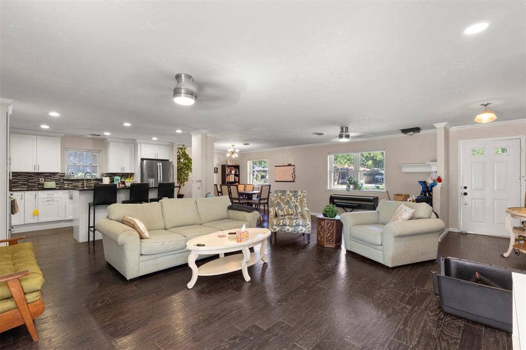 206 Watson Drive, Allen, TX 75002 206 Watson Drive, Allen, TX 75002