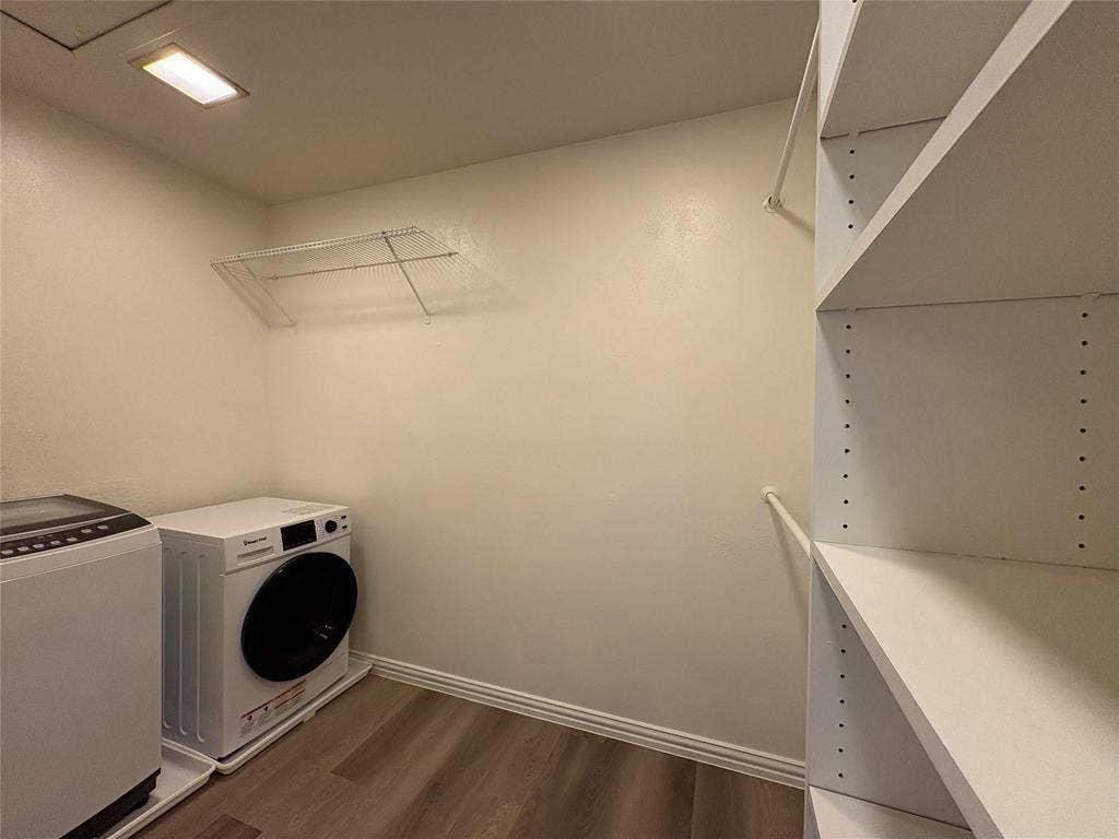 4347 Dickason Avenue, #207, Dallas, TX 75219