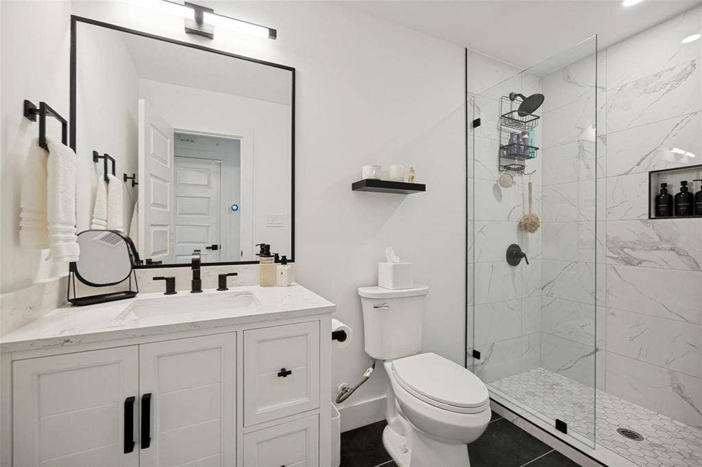 10229 San Juan Avenue, Dallas, TX 75228 10229 San Juan Avenue, Dallas, TX 75228