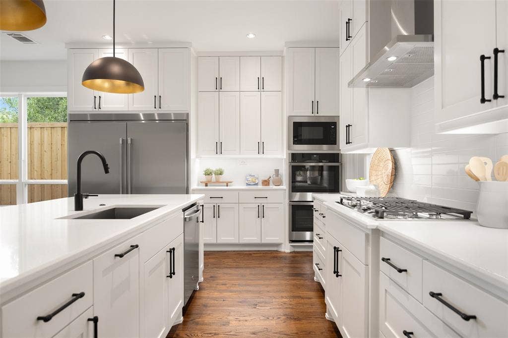 6304 Covington Lane, Dallas, TX 75214 6304 Covington Lane, Dallas, TX 75214